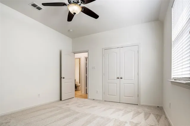 $375,500 | 498 Jefferson Lane, Lake Dallas, TX 75065