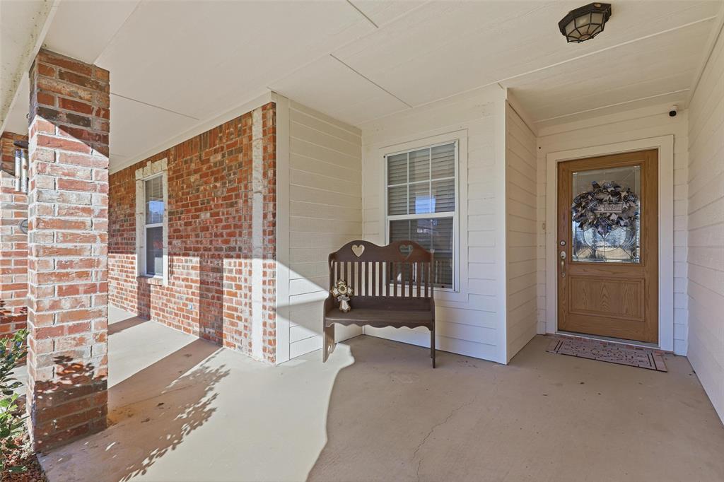 3207 Crossbridge Circle Granbury, TX 76049 - Photo 4 of 29