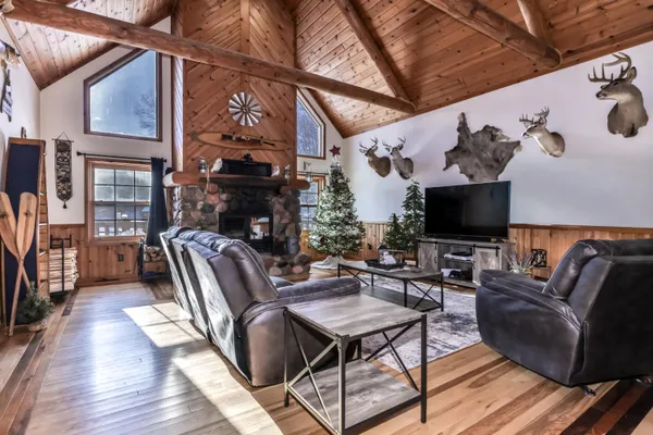 $569,900 | 5053 Anderson Road, Carey, WI 54534