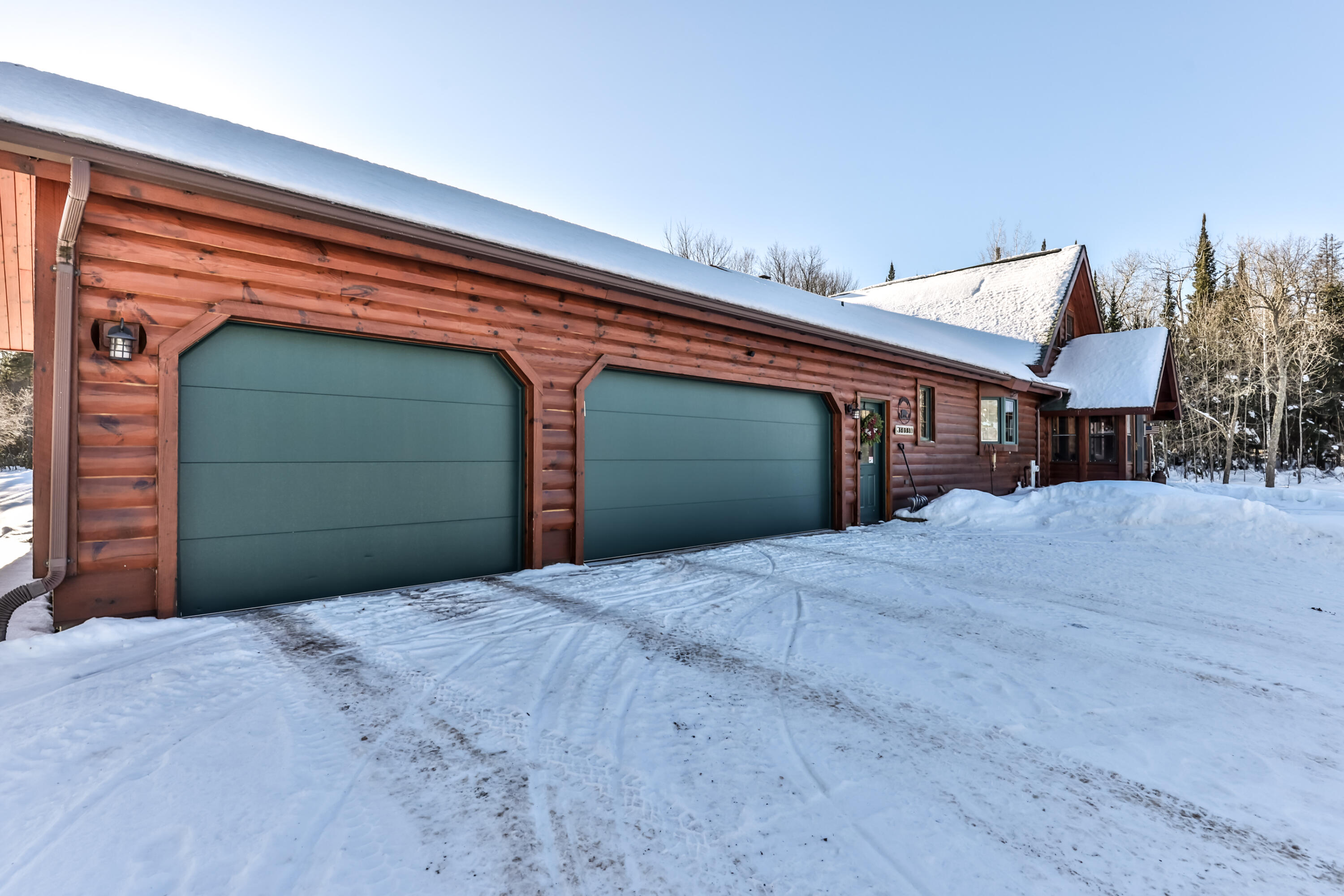5053 Anderson Road Hurley, WI 54534 - Photo 24 of 33 3 Car Attached Garage