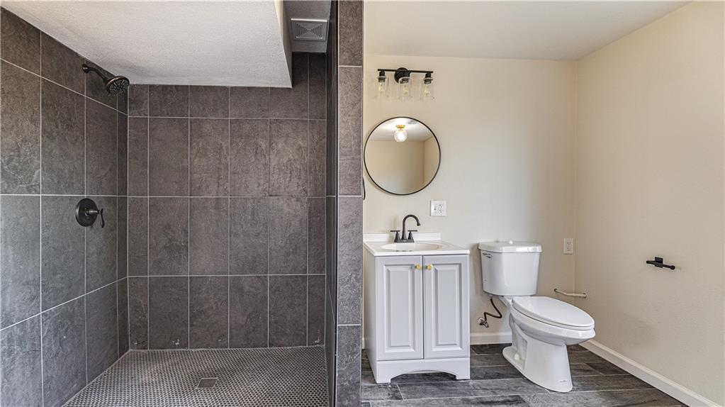 13332 Little Farm Road Excelsior Springs, MO 64024 - Photo 14 of 25