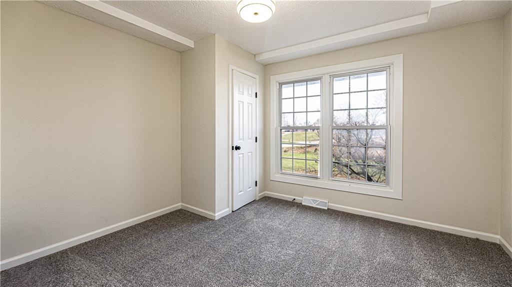 13332 Little Farm Road Excelsior Springs, MO 64024 - Photo 7 of 25