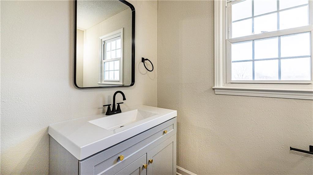 13332 Little Farm Road Excelsior Springs, MO 64024 - Photo 8 of 25