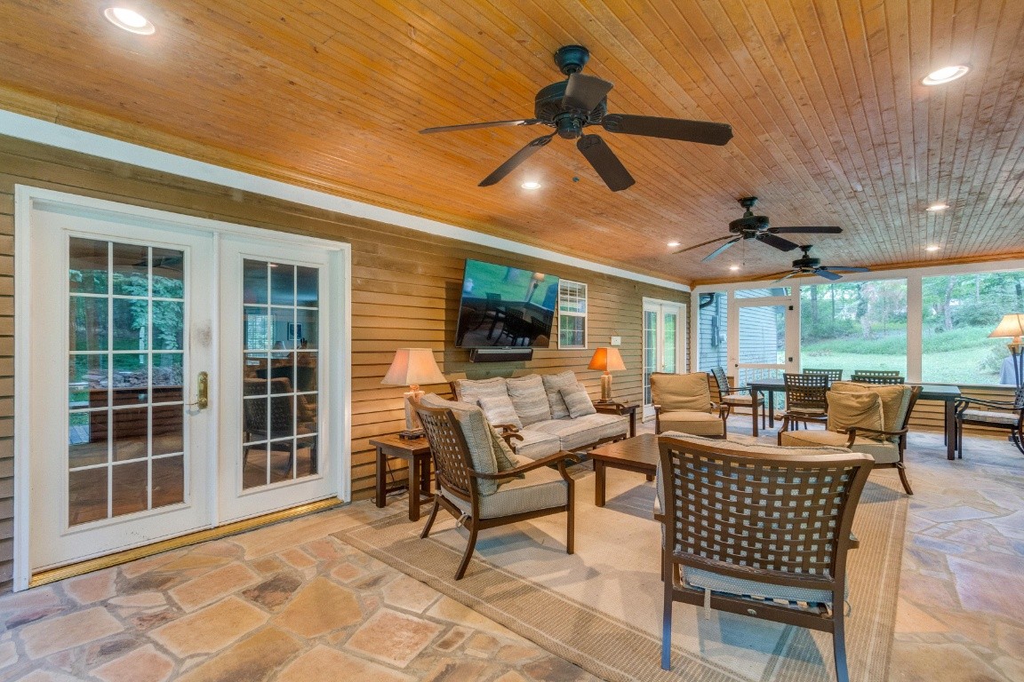 161 Curlicue Road Sewanee, TN 37375 - Photo 11 of 50 a outdoor space with lots of tables and chairs