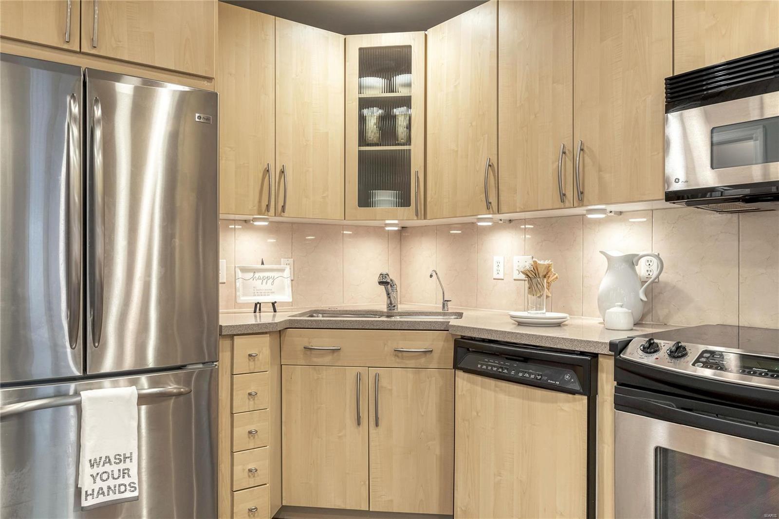 716 Turtle Cove Ballwin, MO 63011 - Photo 12 of 40