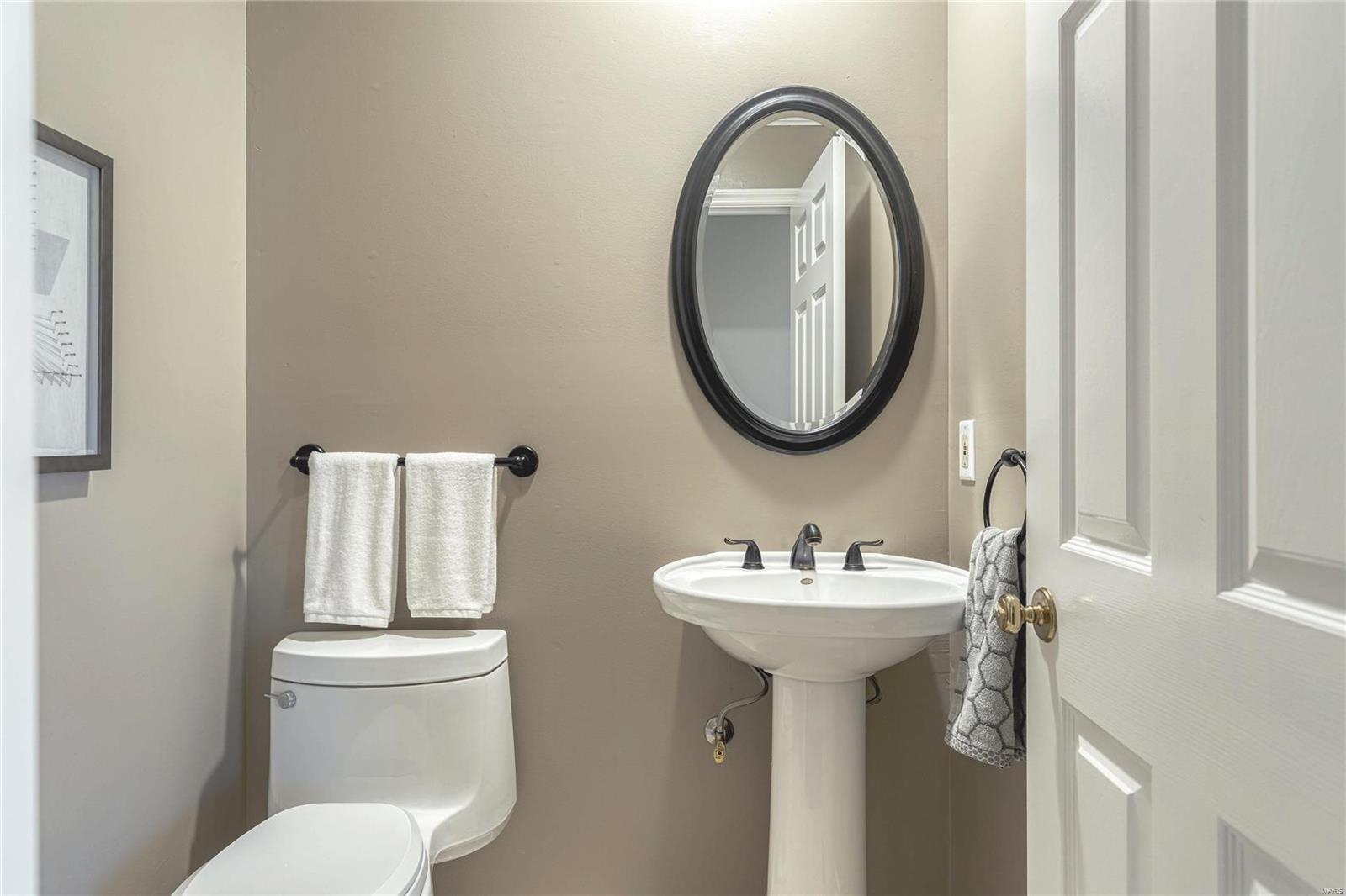 716 Turtle Cove Ballwin, MO 63011 - Photo 14 of 40