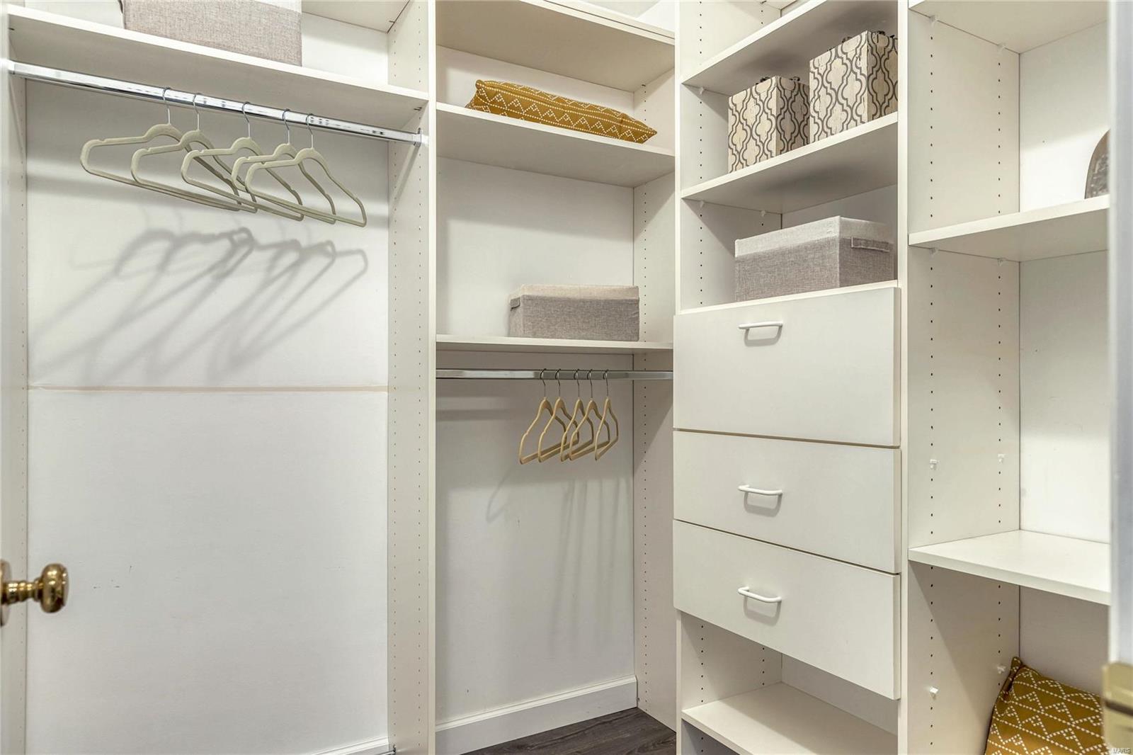 716 Turtle Cove Ballwin, MO 63011 - Photo 19 of 40