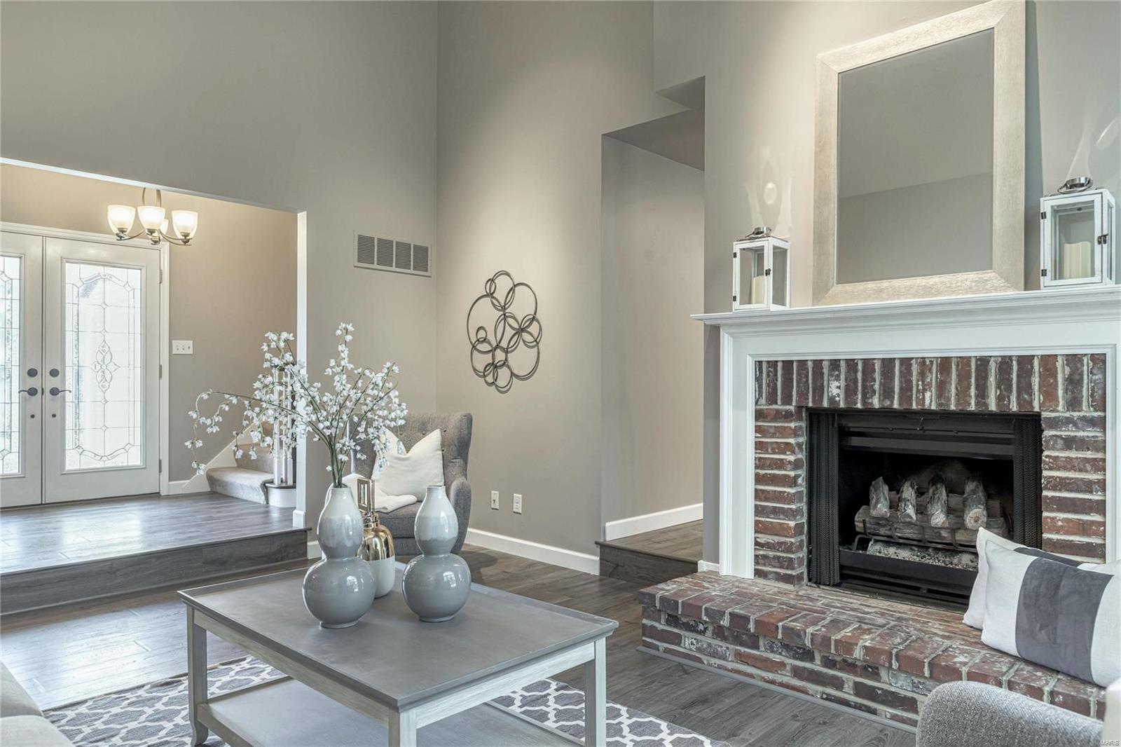 716 Turtle Cove Ballwin, MO 63011 - Photo 3 of 40