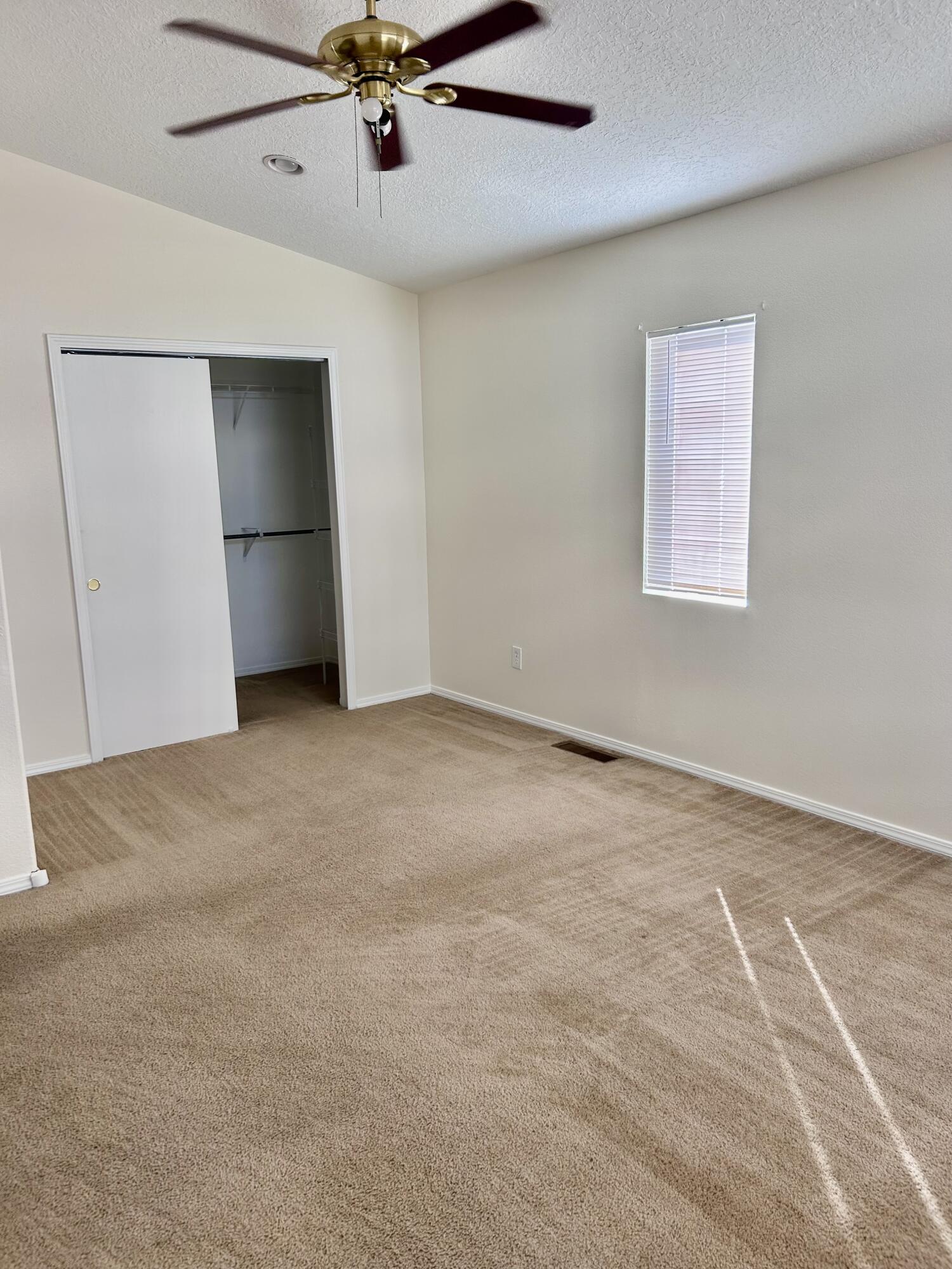 6137 Vaughn Drive Northeast Rio Rancho, NM 87144 - Photo 5 of 10 Gallery Image 5