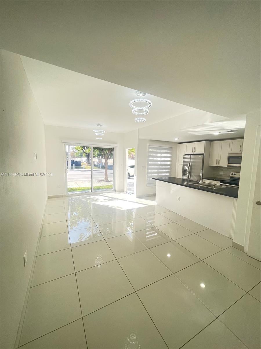 13936 Southwest 259th Street Homestead, FL 33032 - Photo 4 of 18