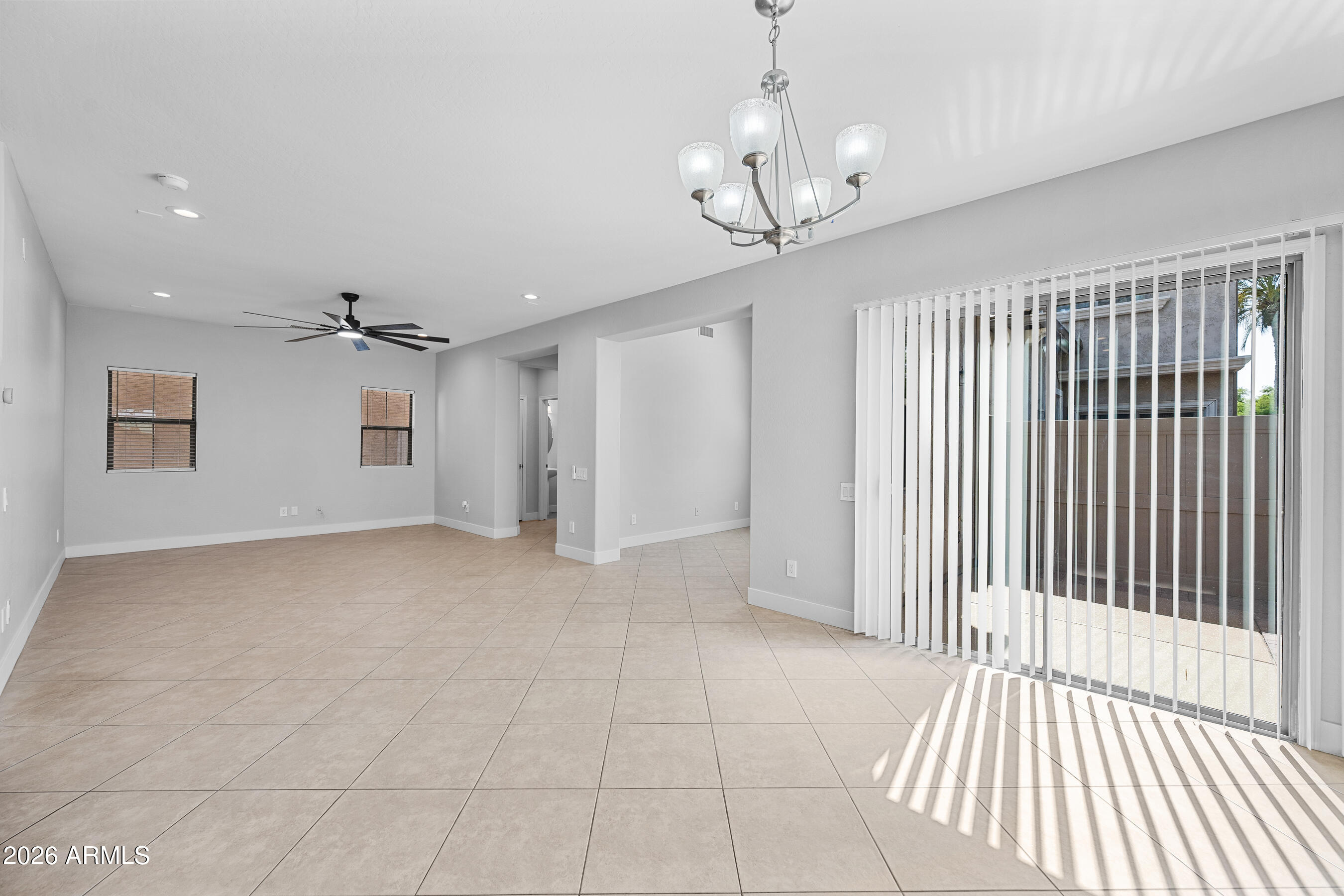 1948 West Davis Road Phoenix, AZ 85023 - Photo 10 of 52 11-1948WDR-ocupix-