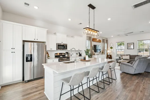 $399,950 | 403 North Commodore Way, Summerville, SC 29483