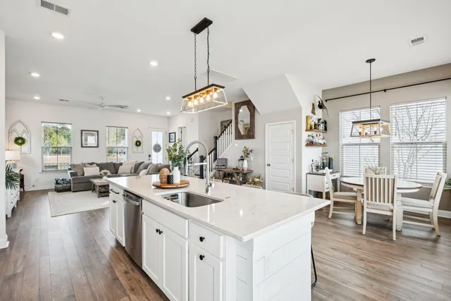 $399,950 | 403 North Commodore Way, Summerville, SC 29483