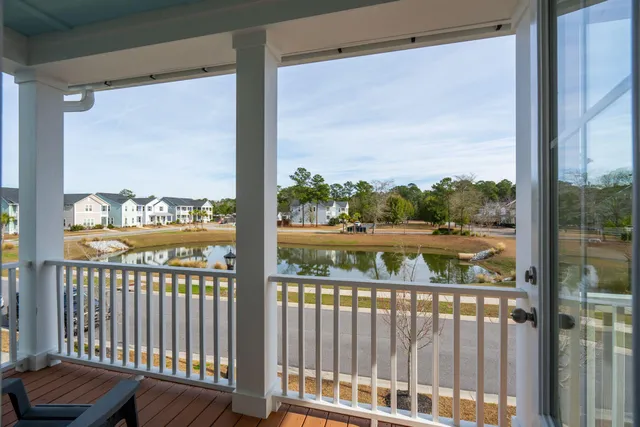 $399,950 | 403 North Commodore Way, Summerville, SC 29483