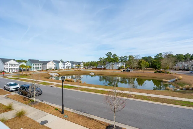 $399,950 | 403 North Commodore Way, Summerville, SC 29483