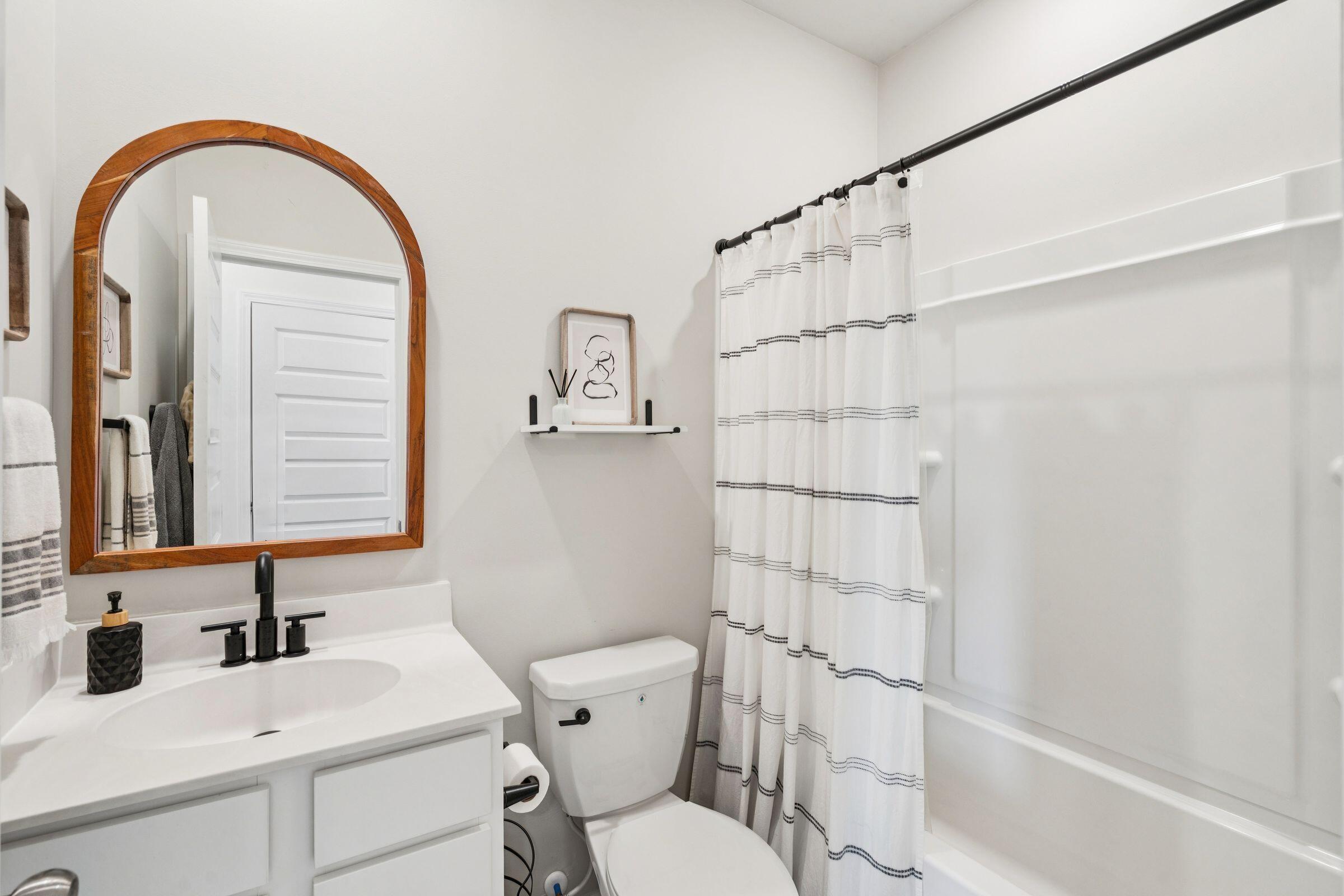 403 North Commodore Way Summerville, SC 29483 - Photo 36 of 54 Hall Bath