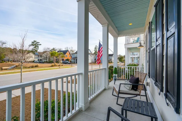 $399,950 | 403 North Commodore Way, Summerville, SC 29483