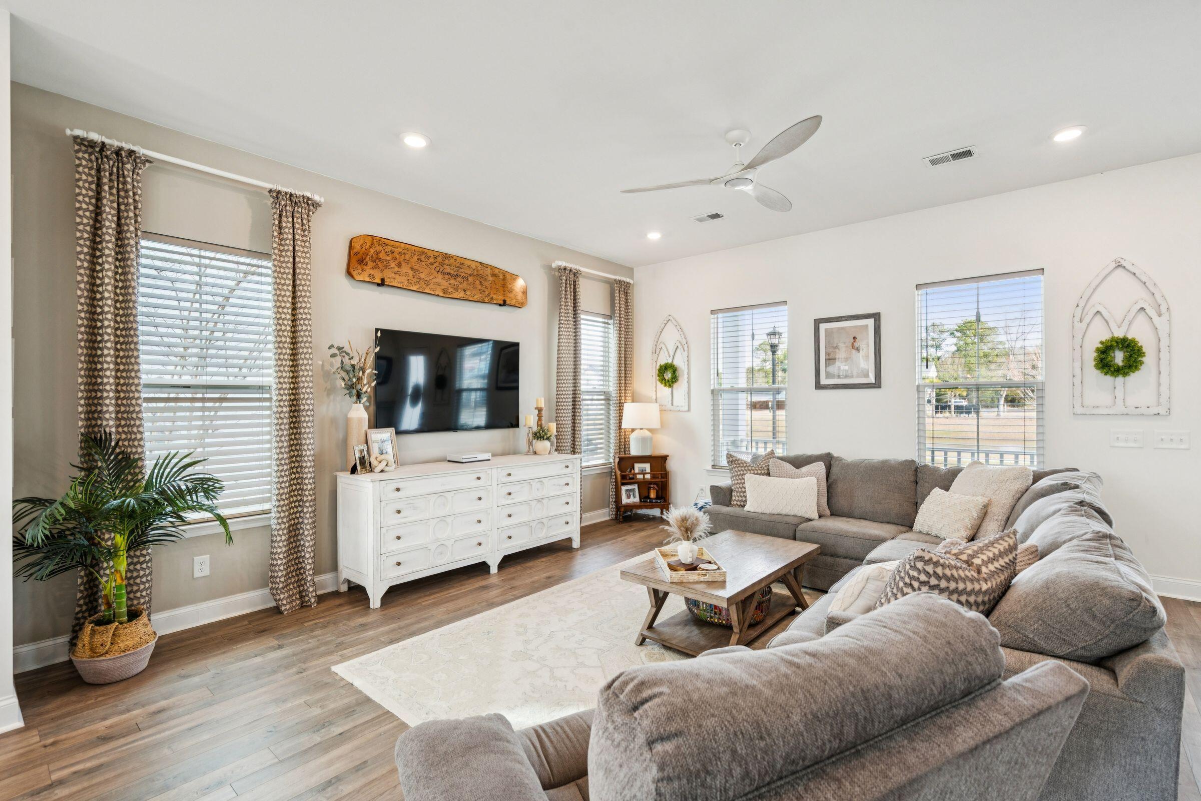 403 North Commodore Way Summerville, SC 29483 - Photo 7 of 54 10' Ceilings Downstairs