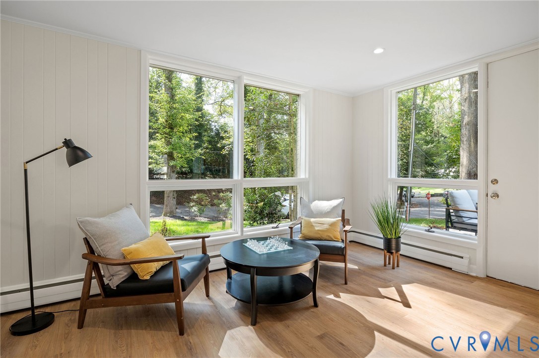 210 West Hillcrest Avenue Aylett, VA 23009 - Photo 39 of 50 a living room with furniture and a large window