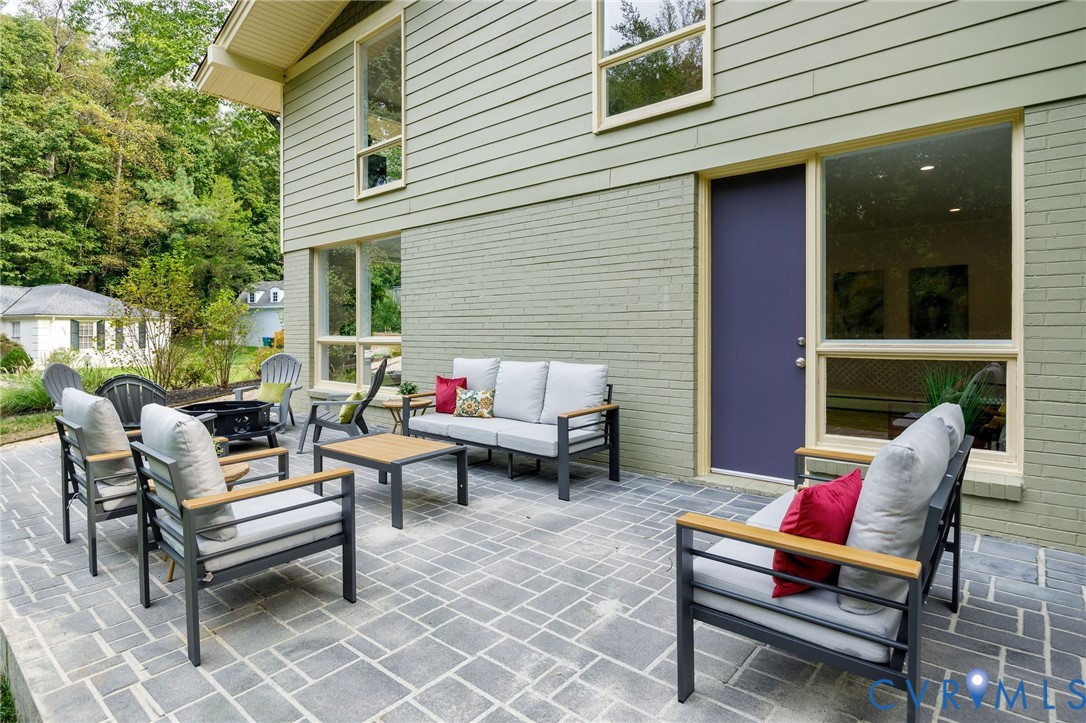 210 West Hillcrest Avenue Aylett, VA 23009 - Photo 49 of 50 a outdoor living space with furniture and a potted plant