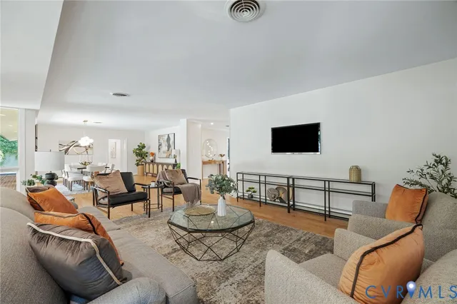 $1,475,000 | 210 West Hillcrest Avenue, Aylett, VA 23009