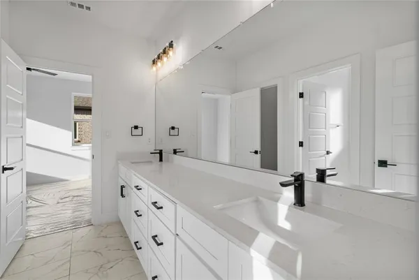 $600,000 | 2117 Oak Haven Court, Garland, TX 75044