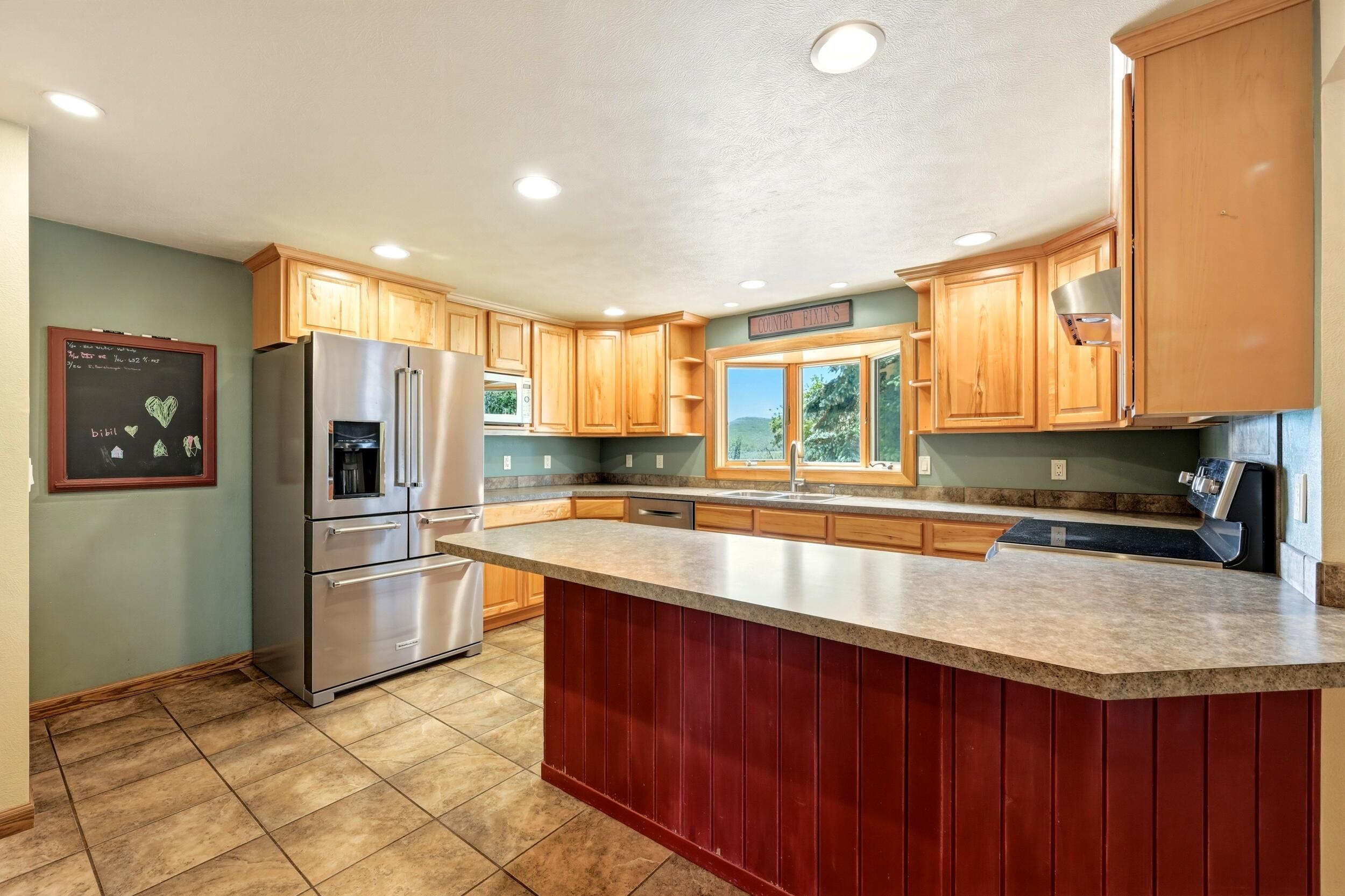 157 Upper Prairie Dog Road Banner, WY 82832 - Photo 34 of 71 135 Kitchen