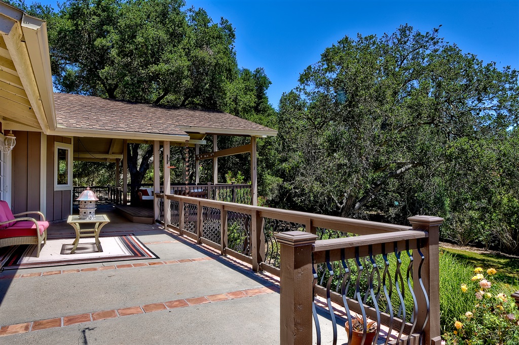 2490 Heyneman Hollow Fallbrook, CA 92028 - Photo 22 of 25