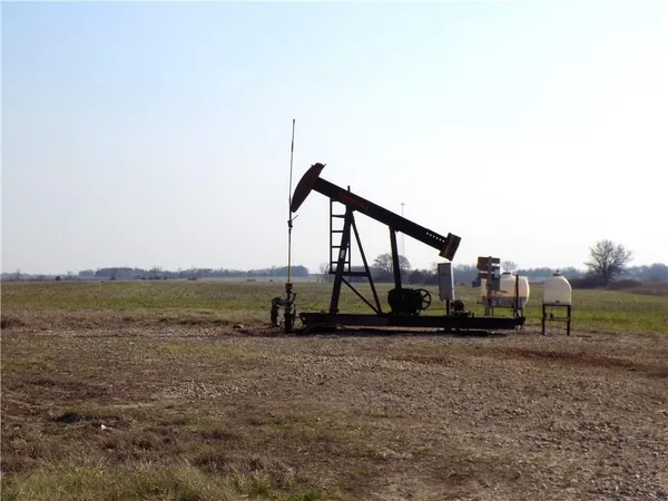 $658,750 | 600 Southwest Kentucky Road, Colony, KS 66015