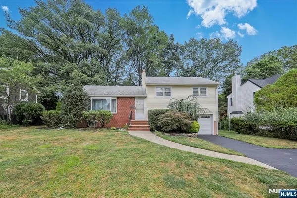 $3,800 | 270 Glen Avenue, Dumont, NJ 07628