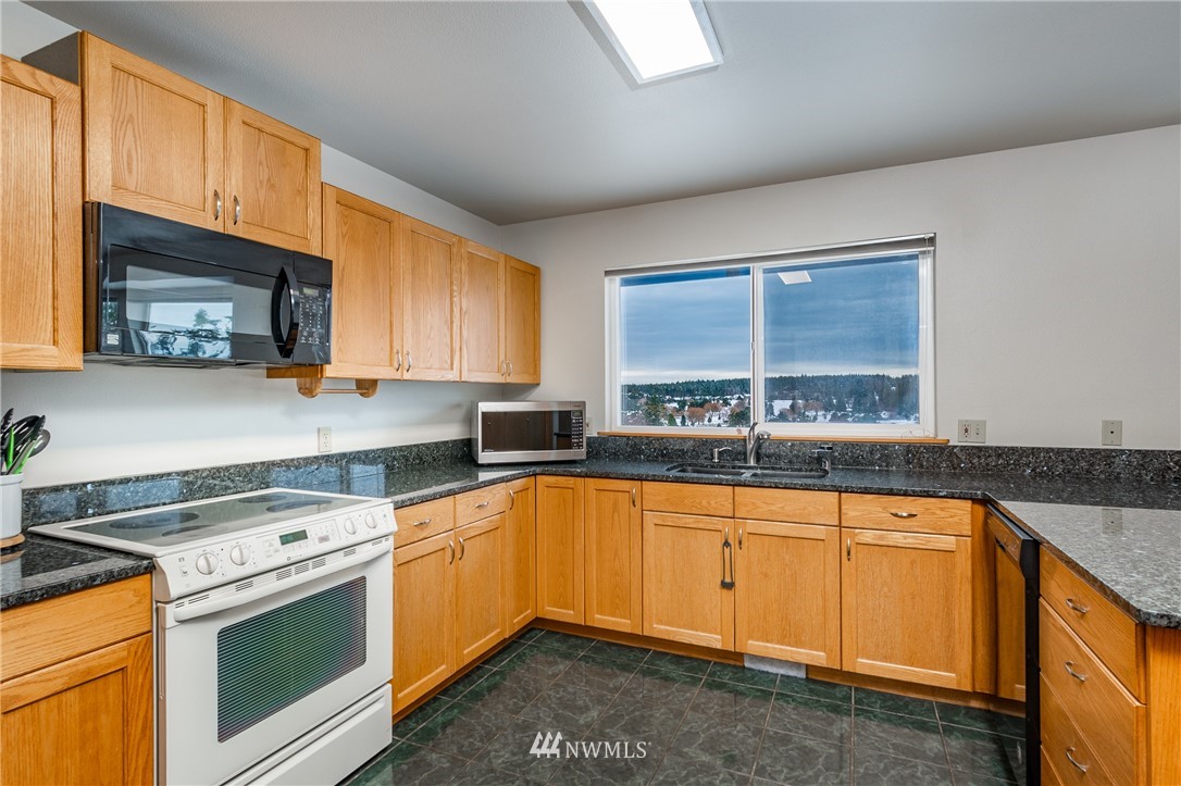 1367 Swantown Road Oak Harbor, WA 98277 - Photo 12 of 31 Gallery Image 12