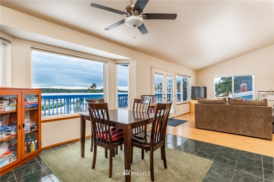 1367 Swantown Road Oak Harbor, WA 98277 - Photo 9 of 31 Gallery Image 9