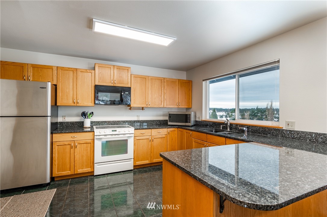 1367 Swantown Road Oak Harbor, WA 98277 - Photo 10 of 31 Gallery Image 10