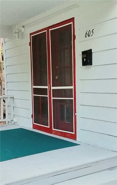 605 Walker Street Waycross, GA 31503 - Photo 2 of 14