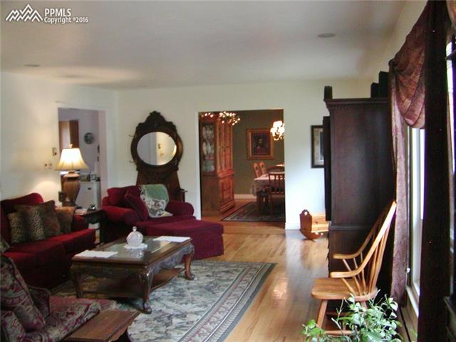 4829 Stanton Road Colorado Springs, CO 80918 - Photo 16 of 19 Gallery Image 16