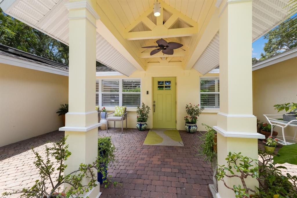 1922 Field Road Sarasota, FL 34231 - Photo 2 of 42 Gallery Image 2