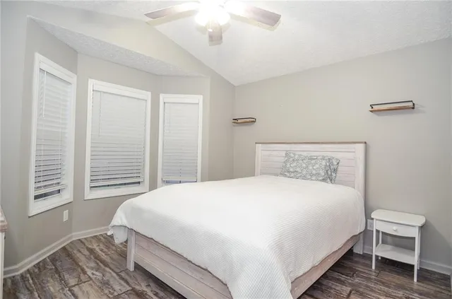 $288,900 | 204 Chelsea Court, Woodstock, GA 30189