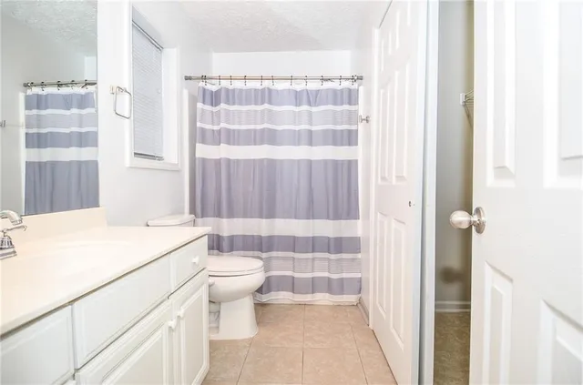 $288,900 | 204 Chelsea Court, Woodstock, GA 30189