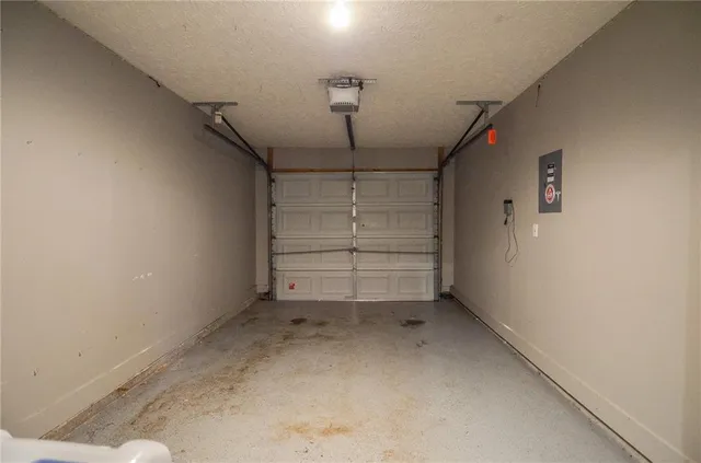 $288,900 | 204 Chelsea Court, Woodstock, GA 30189