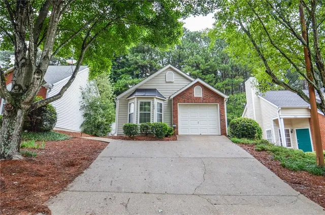 $288,900 | 204 Chelsea Court, Woodstock, GA 30189