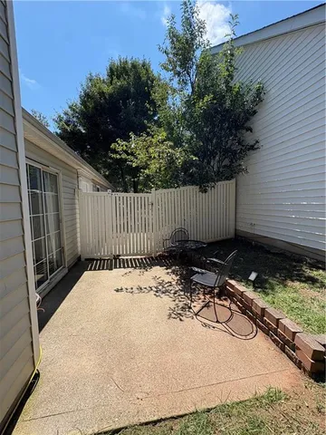 $288,900 | 204 Chelsea Court, Woodstock, GA 30189