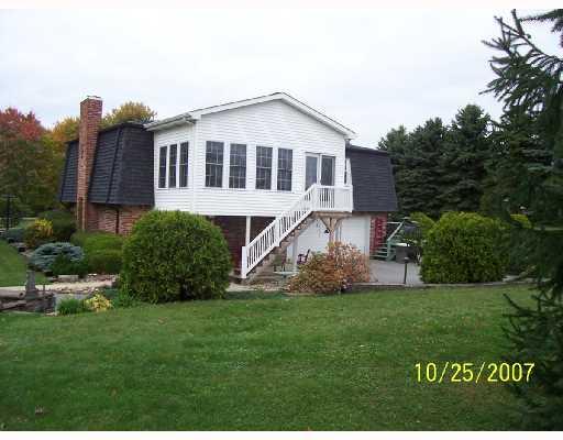 132 Laurel Way Spring Church, PA 15686 - Photo 2 of 8 Exterior Back.