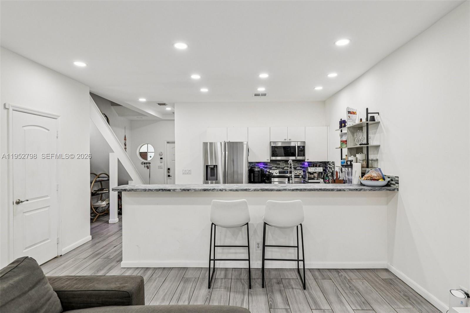 2307 Washington Street, Unit 5 Hollywood, FL 33020 - Photo 11 of 32