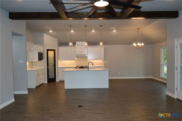 $439,900 | 174 County Road 3154, Kempner, TX 76539