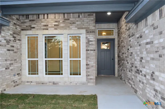 $439,900 | 174 County Road 3154, Kempner, TX 76539