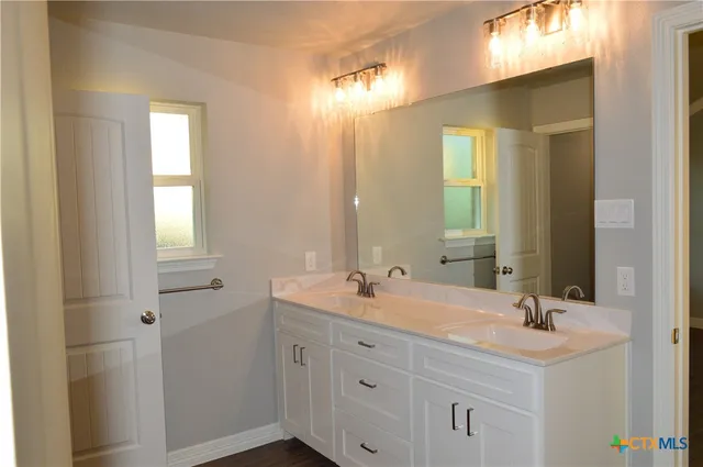 $439,900 | 174 County Road 3154, Kempner, TX 76539