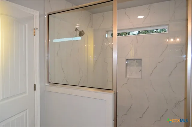 $439,900 | 174 County Road 3154, Kempner, TX 76539