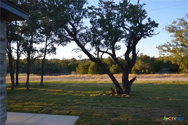 $439,900 | 174 County Road 3154, Kempner, TX 76539