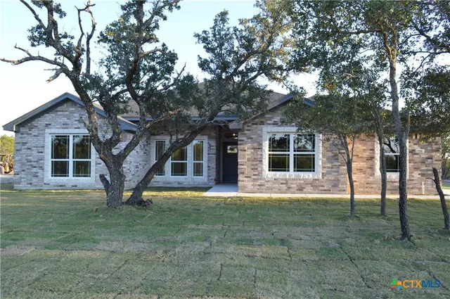 $439,900 | 174 County Road 3154, Kempner, TX 76539