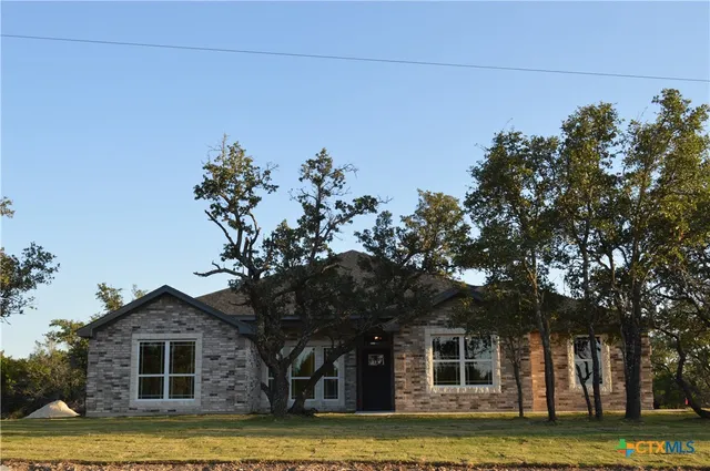 $439,900 | 174 County Road 3154, Kempner, TX 76539